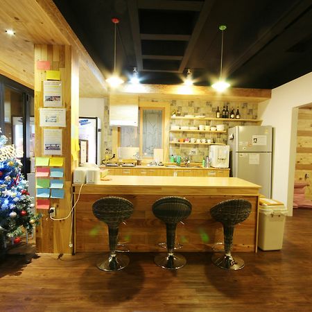 Melon Guesthouse Пусан Екстер'єр фото