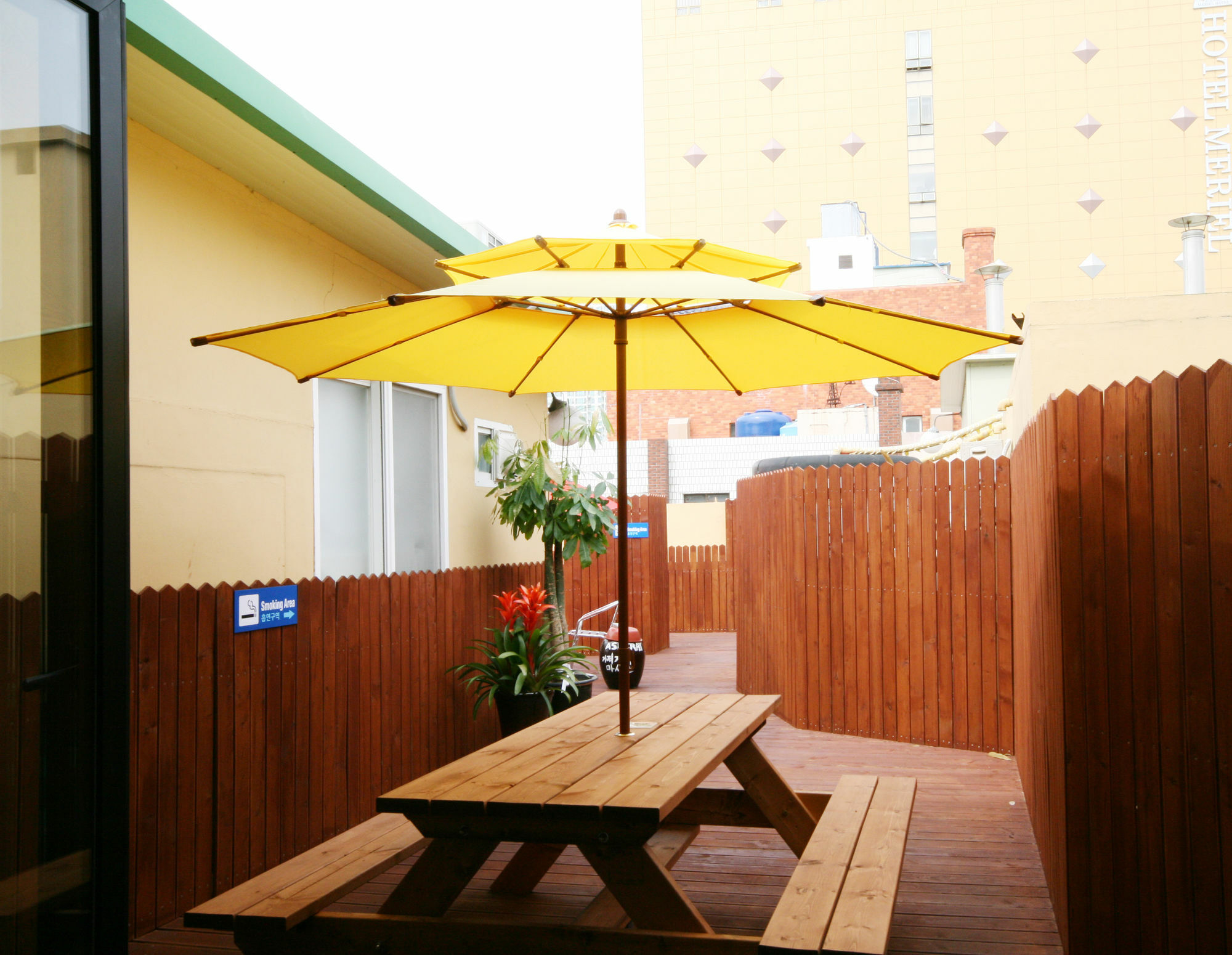 Melon Guesthouse Пусан Екстер'єр фото